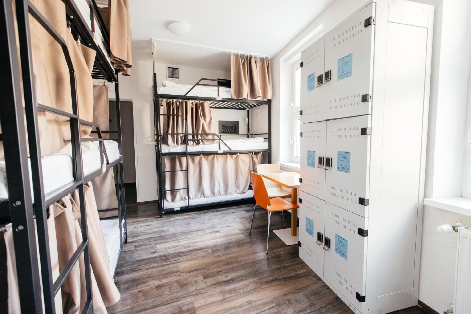 Single Bed in 12-Bed Mixed Dormitory Room,1581224495:JPEG